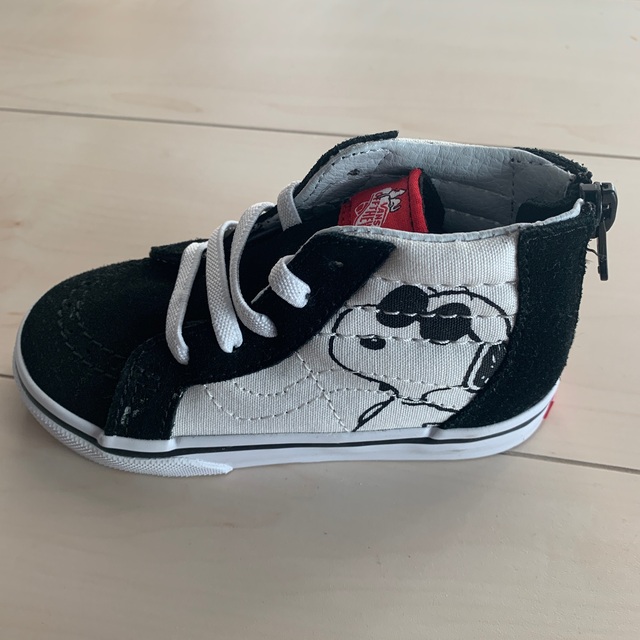 VANS(ヴァンズ)のyaa様♡専用ページ！キッズ！vansスヌーピコラボシューズ キッズ/ベビー/マタニティのベビー靴/シューズ(~14cm)(スニーカー)の商品写真