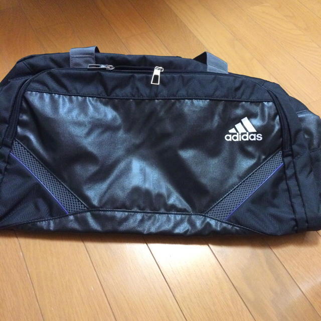 adidas(アディダス)のアディダス スポーツバッグお値下げします スポーツ/アウトドアのスポーツ/アウトドア その他(その他)の商品写真