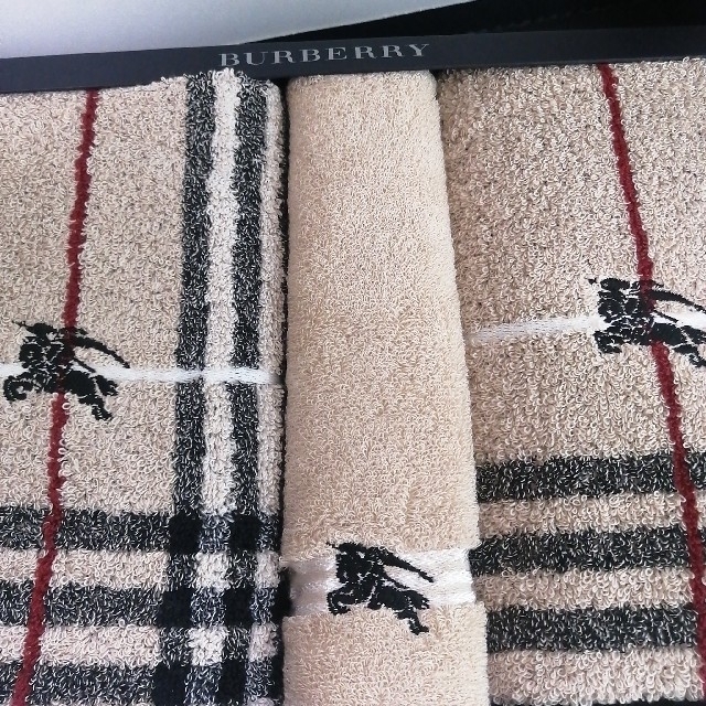 BURBERRY - バーバリー タオルセットの通販 by うるるmama's BURBERRY - バーバリー タオルセットの通販 by うるるmama's