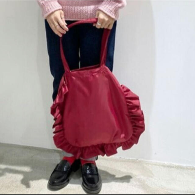 I am I(アイアムアイ)のアトリエ ドゥサボン ナイロンフリルバッグ レディースのバッグ(トートバッグ)の商品写真
