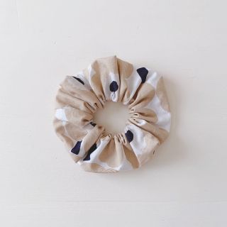 マリメッコ(marimekko)のマリメッコ ウニッコ シュシュ《ハンドメイド》(ヘアゴム/シュシュ)