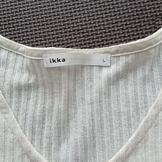 ニット　シャツ　白　IKKA　五分袖 レディースのトップス(ニット/セーター)の商品写真