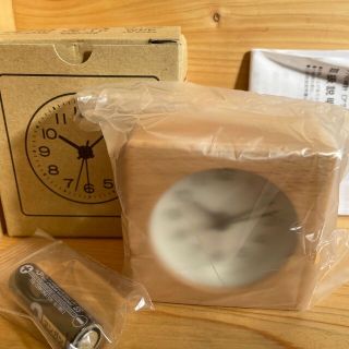 ムジルシリョウヒン(MUJI (無印良品))の無印良品　ブナ材時計　アラーム機能付き　新品(置時計)