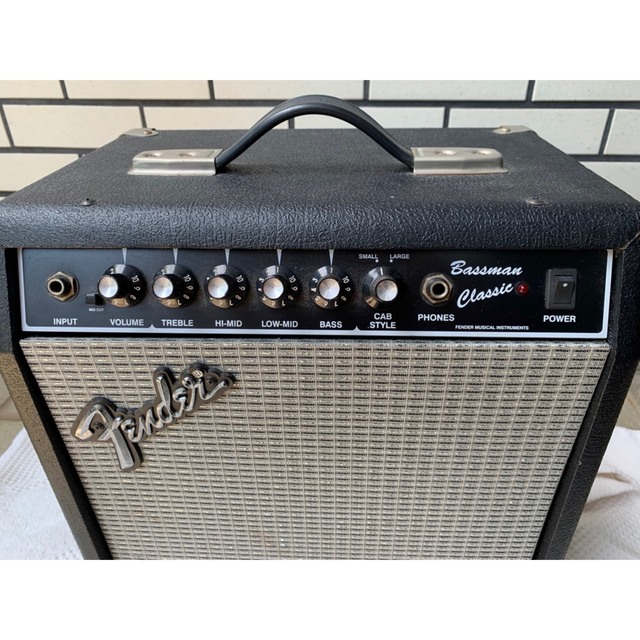 Fender(フェンダー)のFender Bassman Classic  BMC -20CE 楽器のベース(ベースアンプ)の商品写真