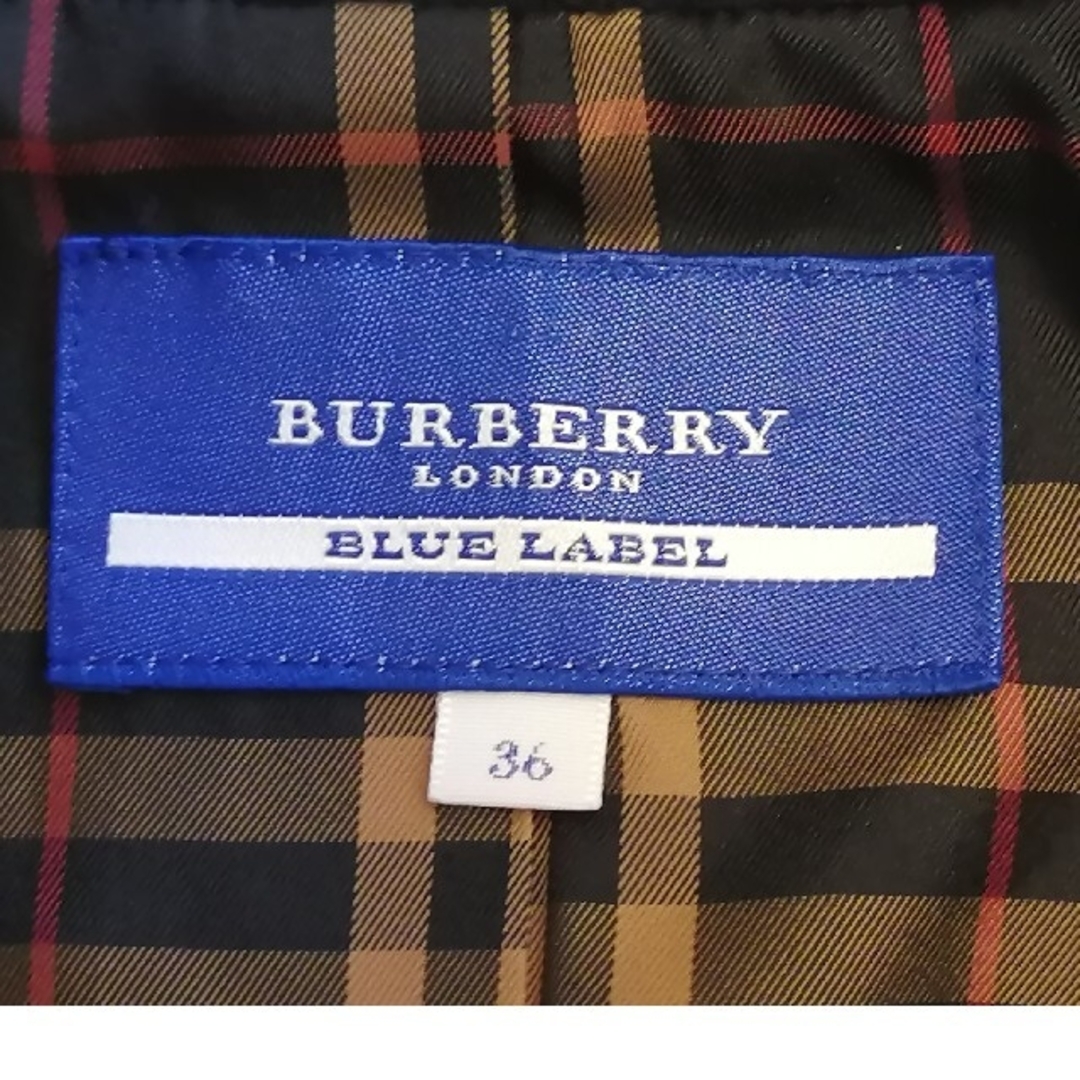 BURBERRY BLUE LABEL(バーバリーブルーレーベル)のBURBERRY LONDON ブルーレーベル　黒色Ｐコート　SIZE36 レディースのジャケット/アウター(ピーコート)の商品写真