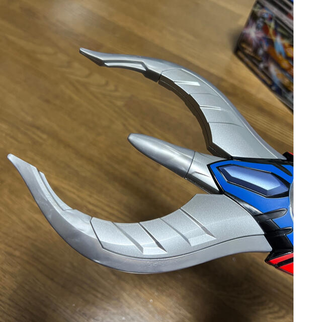 BANDAI(バンダイ)のウルトラマンオーブ　DXオーブスラッガーランス エンタメ/ホビーのおもちゃ/ぬいぐるみ(キャラクターグッズ)の商品写真