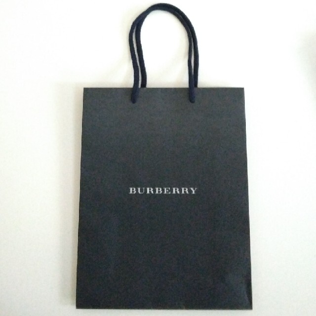 BURBERRY(バーバリー)のバーバリーとグッチのショップバッグ(紙袋) レディースのバッグ(ショップ袋)の商品写真