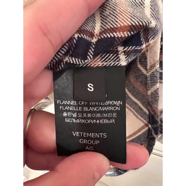vetements 最終値下げ ノースリーブシャツ お得な情報満載 51.0%OFF
