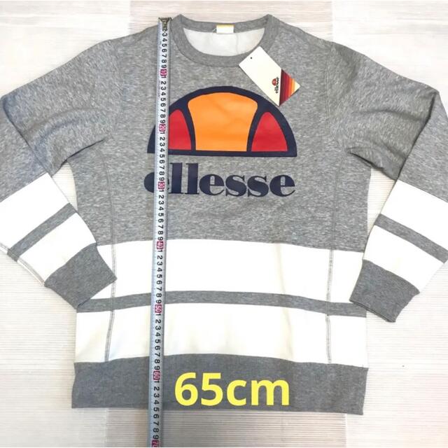 ellesse(エレッセ)の送料無料 新品 ellesse エレッセ ユニセックス スウェットトレーナーS スポーツ/アウトドアのテニス(ウェア)の商品写真