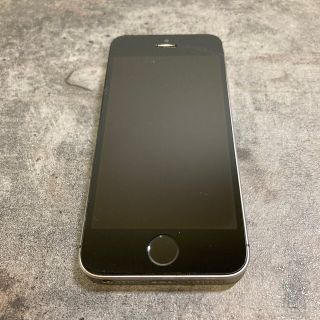 アイフォーン(iPhone)の54764T iPhoneSE 32GB グレー　SIMフリー　ジャンク品(スマートフォン本体)