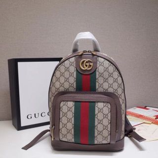 グッチ リュックの通販 2,000点以上 | Gucciを買うならラクマ