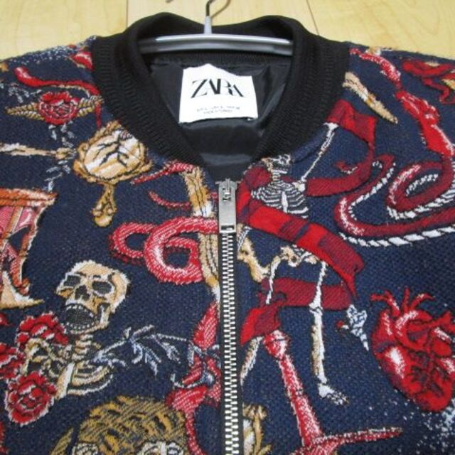 ZARA(ザラ)のZARA　ザラ　総柄刺繍　ジャガード　ボンバージャケット☆スカル メンズのジャケット/アウター(ブルゾン)の商品写真