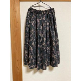 ダブルクローゼット(w closet)の【ダブルクローゼット】リーフ柄 ロングスカート(ロングスカート)