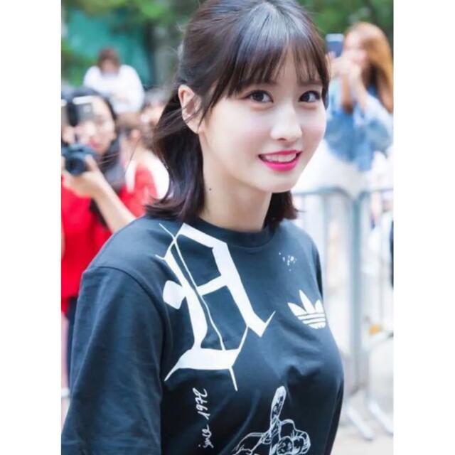 TWICE トゥワイス モモ 着用 Tシャツ ユニセックス K-POP 韓国 TWICE トゥワイス モモ 着用 Tシャツ ユニセックス K-POP 韓国