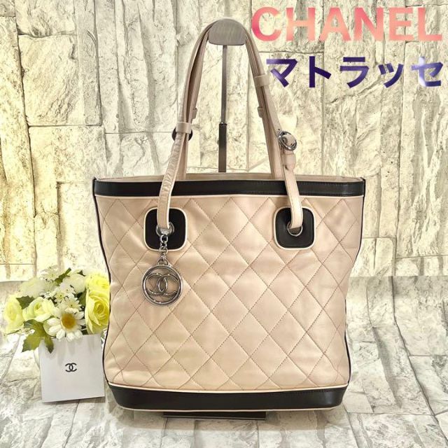 CHANELマトラッセハンドバッグ シャネル ココマーク