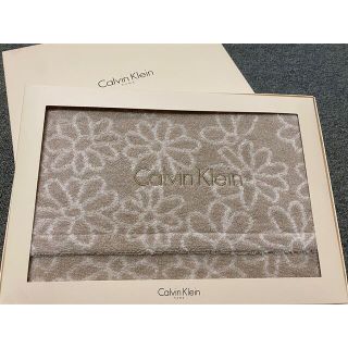 カルバンクライン(Calvin Klein)のカルバンクライン　バスタオル　新品♪(タオル/バス用品)