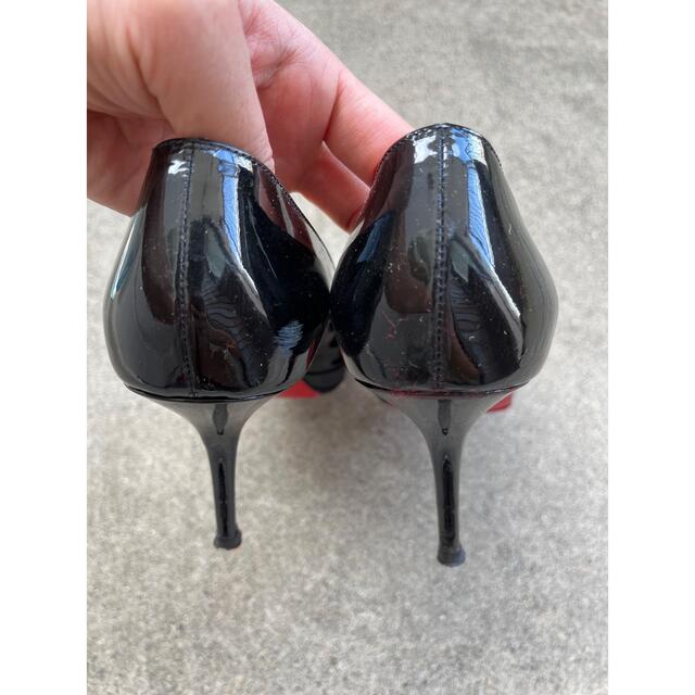 Christian Louboutin(クリスチャンルブタン)のクリスチャン・ルブタン　ブラック　パンプス レディースの靴/シューズ(ハイヒール/パンプス)の商品写真