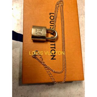 ルイヴィトン(LOUIS VUITTON)のルイヴィトン　パドロック　南京錠　ネックレス　ネックレス新品　ポリッシュ済み(ネックレス)