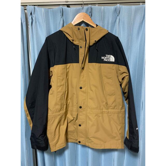 THE NORTH FACE(ザノースフェイス)のマウンテンライトジャケット　ユーティリティブラウン メンズのジャケット/アウター(マウンテンパーカー)の商品写真