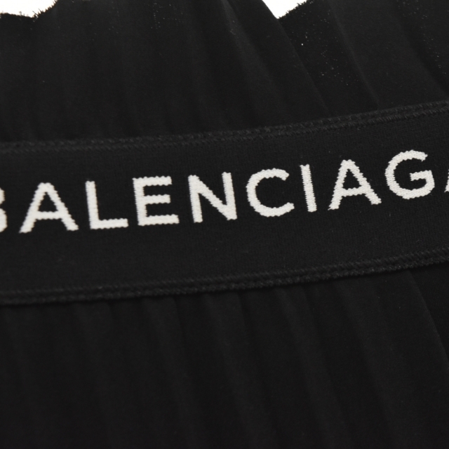 Balenciaga(バレンシアガ)のBALENCIAGA バレンシアガ FANCY PLEATS SKIRT ファンシープリーツ ドレープ スカート ロゴ入りベルト アシンメトリー ブラック 503052TYD15 レディースのスカート(ロングスカート)の商品写真