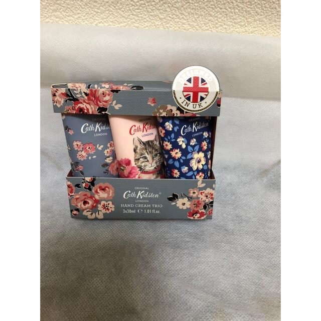 Cath Kidston(キャスキッドソン)のキャスキッドソン　ハンドクリーム コスメ/美容のボディケア(ハンドクリーム)の商品写真