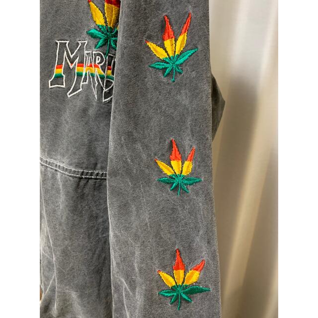 marijuana マリファナ　大麻　フード付き　ジッパー　ジャケット メンズのジャケット/アウター(ミリタリージャケット)の商品写真