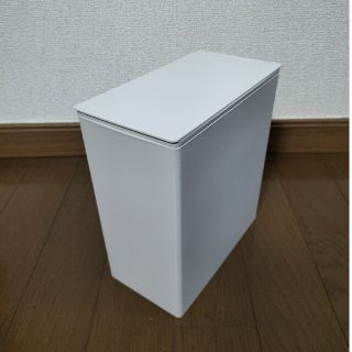 ムジルシリョウヒン(MUJI (無印良品))のポリプロピレンごみ箱・角型・袋止め付／小（約3L）(ごみ箱)