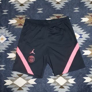 パリサンジェルマン(Paris Saint-Germain)のハーフパンツ(ショートパンツ)