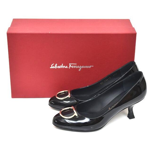 Salvatore Ferragamo(サルヴァトーレフェラガモ)のほぼ新品♪フェラガモ パンプス 5.5D(約22.5-23)26700→ レディースの靴/シューズ(ハイヒール/パンプス)の商品写真