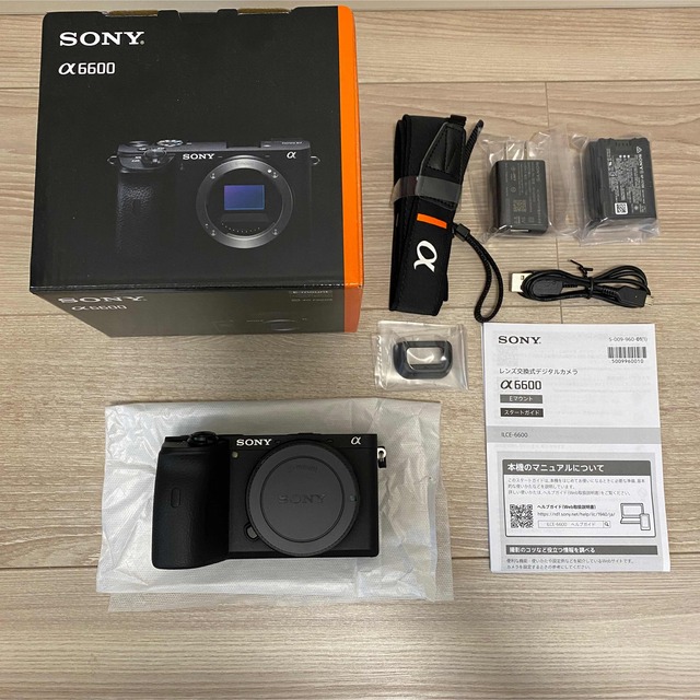 SONY(ソニー)の【新品未使用】SONY α6600 カメラ ボディ ブラック スマホ/家電/カメラのカメラ(ミラーレス一眼)の商品写真