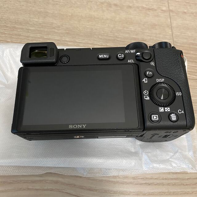 SONY(ソニー)の【新品未使用】SONY α6600 カメラ ボディ ブラック スマホ/家電/カメラのカメラ(ミラーレス一眼)の商品写真