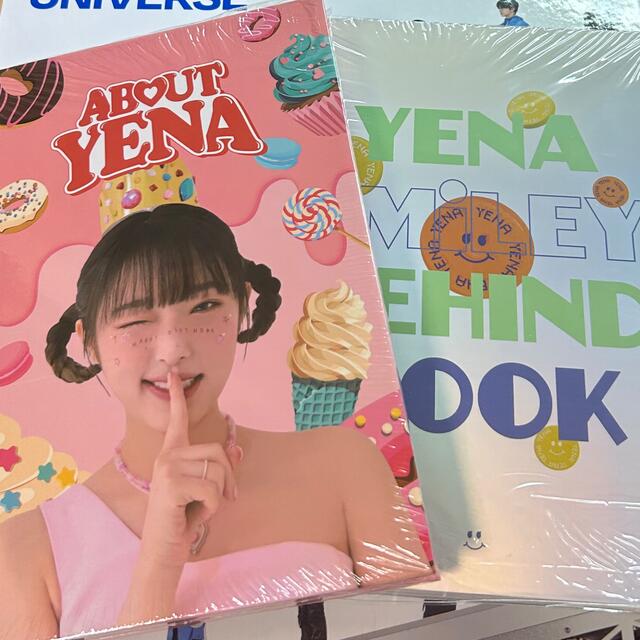 イェナ smiley behind book 写真集 about yena md