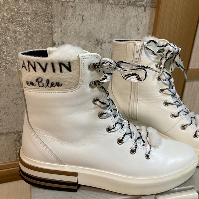 LANVIN(ランバン)のランバン　ブーツ　白 レディースの靴/シューズ(ブーツ)の商品写真