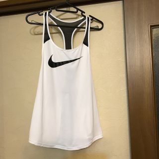 ナイキ(NIKE)のNIKE ナイキ　レディース  筋トレ　ランニング　ヨガ(タンクトップ)