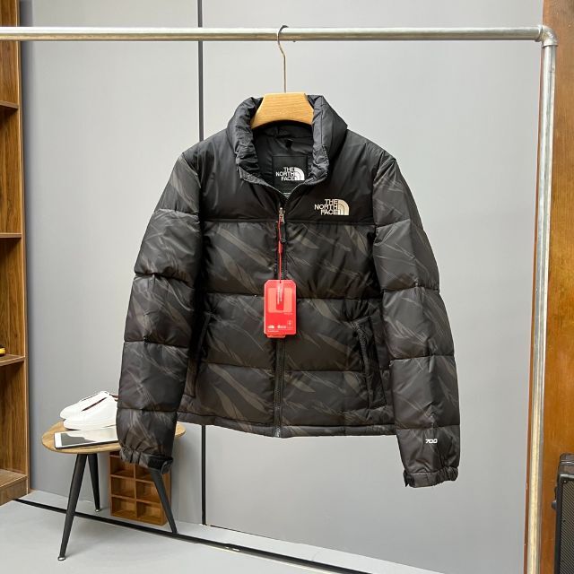 THE NORTH FACE - 【新品】 ザノースフェイス TNFダウンジャケット Mの通販 by Gabriel's shop｜ザノース