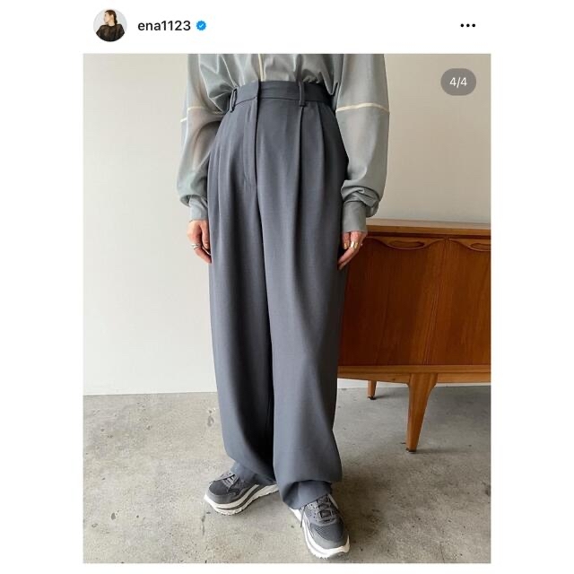 CLANE(クラネ)の♡さん専用　　クラネ　　シースルートップス＋ベーシックタックパンツ レディースのパンツ(カジュアルパンツ)の商品写真