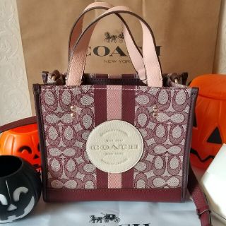 COACH - 【新作新品】コーチ デンプシートート22【ワインマルチ】人気