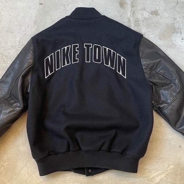 永遠の定番モデル 90s NIKE TOWN vintage スタジャン clinergy.com.br