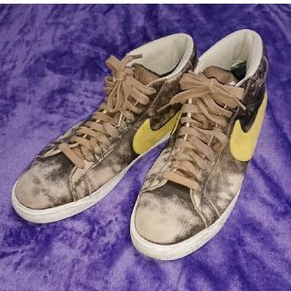 ナイキ(NIKE)のNike SB Blazer High Premium  Cocoa/Volt(スニーカー)