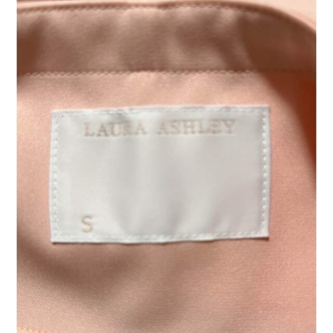 LAURA ASHLEY(ローラアシュレイ)のローラアシュレイ　ナース服　ピーチ レディースのレディース その他(その他)の商品写真