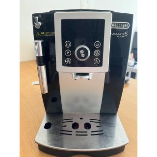 デロンギ(DeLonghi)のデロンギ　エスプレッソマシン　ECAM23210B/定価80000円超(エスプレッソマシン)