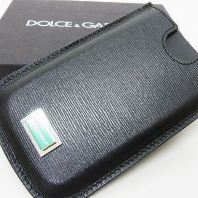 DOLCE&GABBANA(ドルチェアンドガッバーナ)のDOLCE&GABBANA iPhone4・4Sロゴプレート革ケース黒 スマホ/家電/カメラのスマホアクセサリー(iPhoneケース)の商品写真