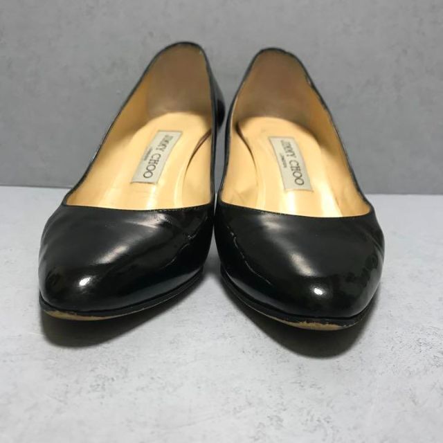 JIMMY CHOO(ジミーチュウ)のjimmy choo ジミーチュウ　パンプス　黒　パテント　37 エナメル レディースの靴/シューズ(ハイヒール/パンプス)の商品写真