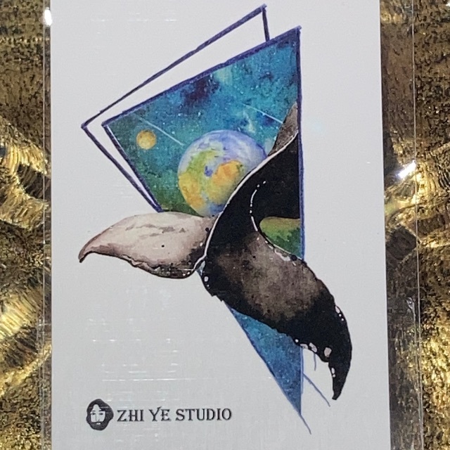 タトゥーシール 刺青 入れ墨 入墨 ステッカー 鯨 クジラ 魚 海 青 水色 月 レディースのアクセサリー(その他)の商品写真