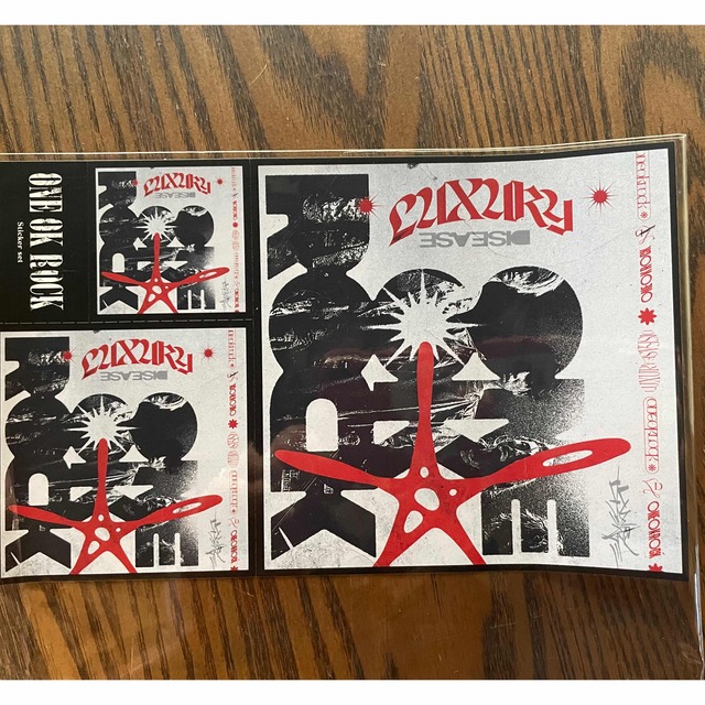 ONE OK ROCK(ワンオクロック)のfukuiraptor様専用　　　LUXURY DISEASE  エンタメ/ホビーのCD(ポップス/ロック(邦楽))の商品写真