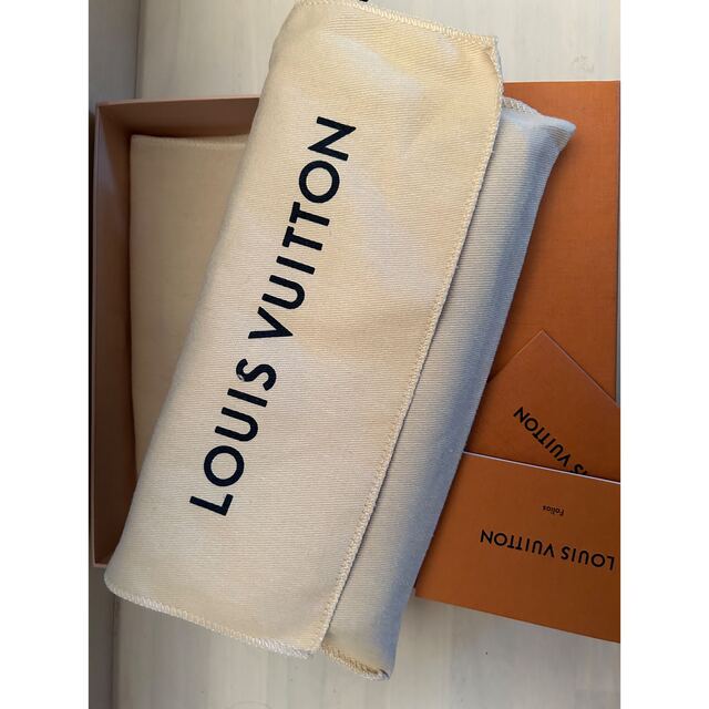 LOUIS VUITTON(ルイヴィトン)のルイヴィトン LOUIS VUITTON 長財布 ジッピー・ウォレットモノグラム レディースのファッション小物(財布)の商品写真