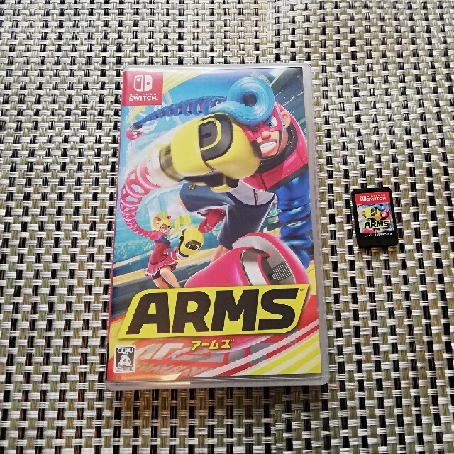 任天堂(ニンテンドウ)のARMS Switch  任天堂 エンタメ/ホビーのゲームソフト/ゲーム機本体(家庭用ゲームソフト)の商品写真