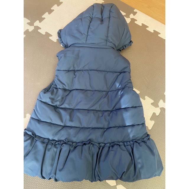 BeBe(ベベ)のBeBe ベスト　130 キッズ/ベビー/マタニティのキッズ服女の子用(90cm~)(ジャケット/上着)の商品写真