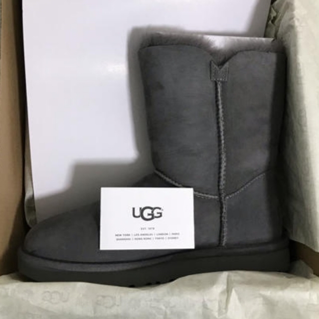 ブーツ【新品】アグ UGG ウィメンズ ベイリー ボタン 24㎝