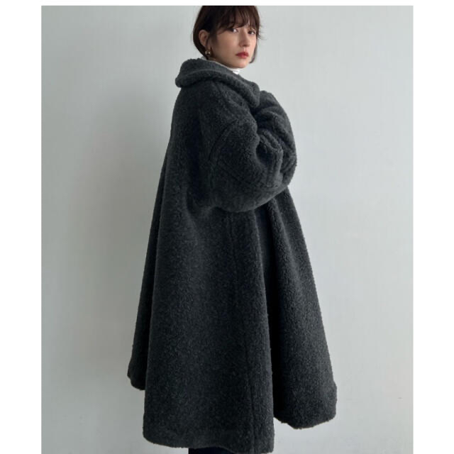 CLANE(クラネ)の定価　CLANE VOLUME FLARE BOA COAT グレー　サイズ１ レディースのジャケット/アウター(ロングコート)の商品写真